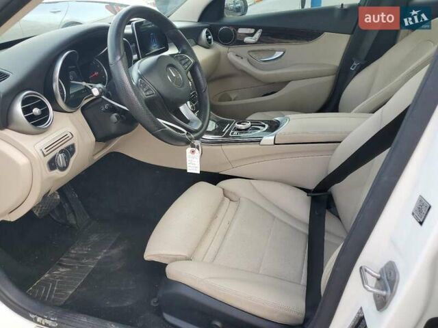 Білий Мерседес Ц-Клас, об'ємом двигуна 2 л та пробігом 31 тис. км за 5700 $, фото 6 на Automoto.ua