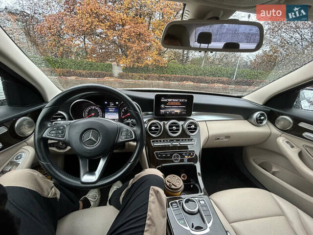 Белый Мерседес Ц-Класс, объемом двигателя 1.99 л и пробегом 120 тыс. км за 24900 $, фото 4 на Automoto.ua