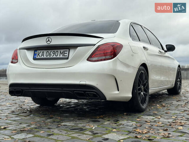 Белый Мерседес Ц-Класс, объемом двигателя 1.99 л и пробегом 95 тыс. км за 20999 $, фото 5 на Automoto.ua