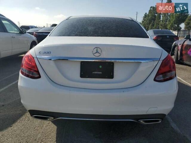 Білий Мерседес Ц-Клас, об'ємом двигуна 1.99 л та пробігом 101 тис. км за 6900 $, фото 5 на Automoto.ua