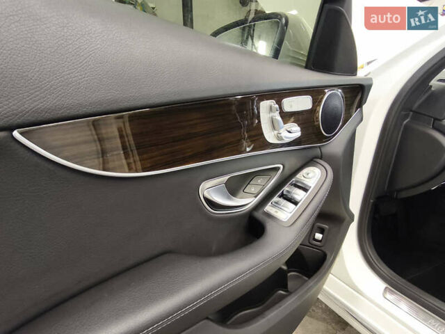 Білий Мерседес Ц-Клас, об'ємом двигуна 1.99 л та пробігом 34 тис. км за 21800 $, фото 15 на Automoto.ua