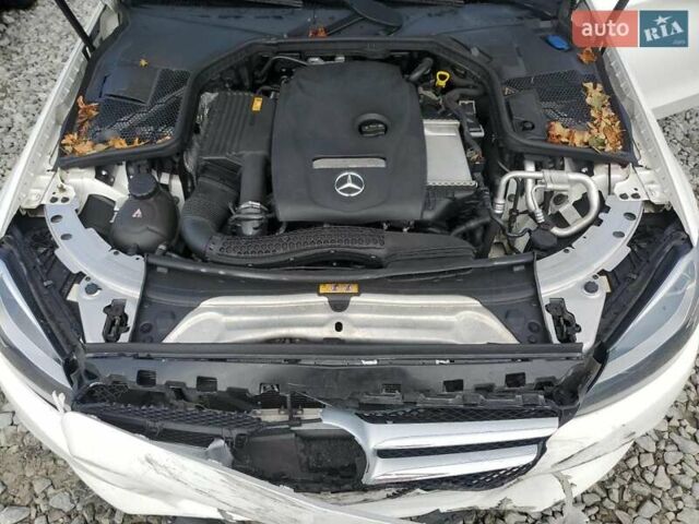 Белый Мерседес Ц-Класс, объемом двигателя 1.99 л и пробегом 69 тыс. км за 3600 $, фото 10 на Automoto.ua