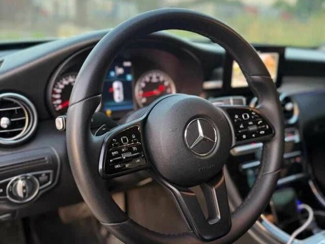 Білий Мерседес Ц-Клас, об'ємом двигуна 2 л та пробігом 102 тис. км за 16800 $, фото 4 на Automoto.ua