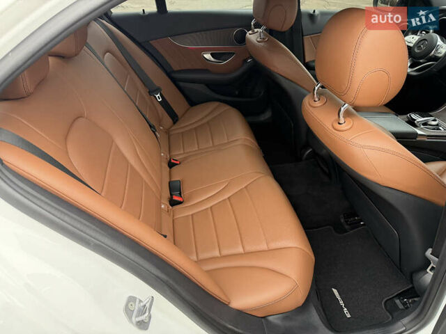 Белый Мерседес Ц-Класс, объемом двигателя 1.5 л и пробегом 112 тыс. км за 24999 $, фото 27 на Automoto.ua