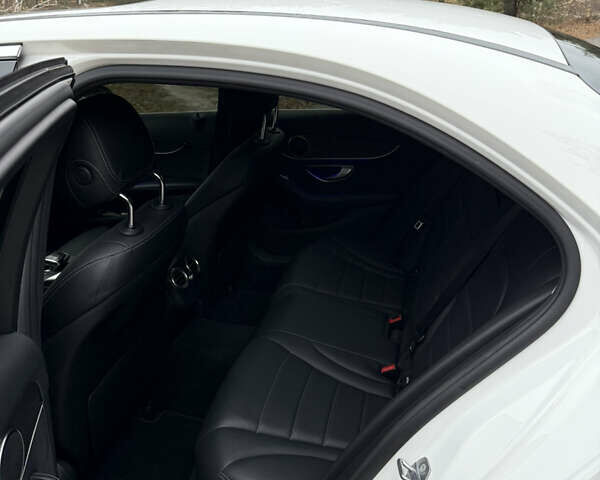 Белый Мерседес Ц-Класс, объемом двигателя 1.95 л и пробегом 63 тыс. км за 26500 $, фото 16 на Automoto.ua