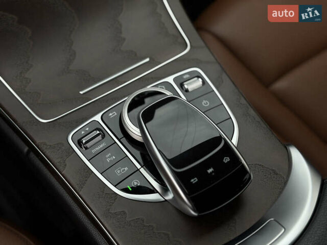 Белый Мерседес Ц-Класс, объемом двигателя 1.5 л и пробегом 112 тыс. км за 24999 $, фото 18 на Automoto.ua