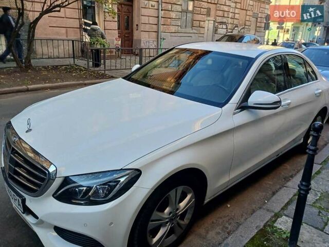 Білий Мерседес Ц-Клас, об'ємом двигуна 2.14 л та пробігом 146 тис. км за 28300 $, фото 1 на Automoto.ua