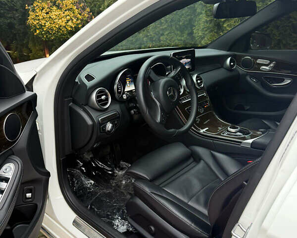 Білий Мерседес Ц-Клас, об'ємом двигуна 1.99 л та пробігом 34 тис. км за 21800 $, фото 44 на Automoto.ua