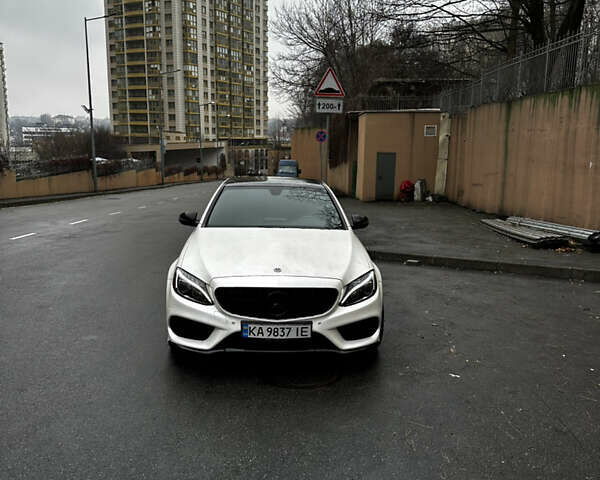 Білий Мерседес Ц-Клас, об'ємом двигуна 3 л та пробігом 71 тис. км за 37000 $, фото 1 на Automoto.ua