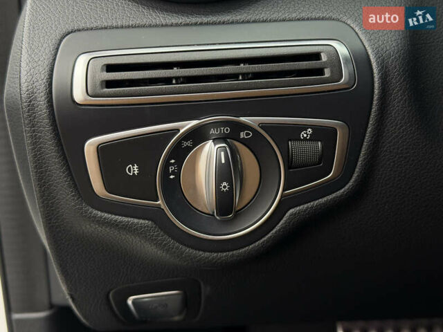 Белый Мерседес Ц-Класс, объемом двигателя 1.5 л и пробегом 112 тыс. км за 24999 $, фото 13 на Automoto.ua