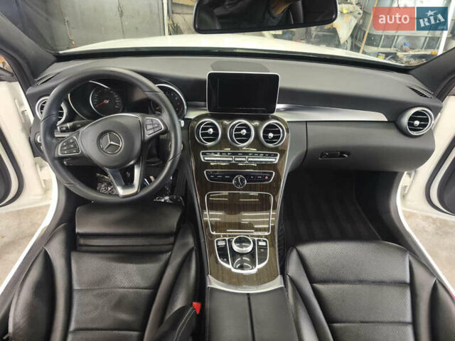 Білий Мерседес Ц-Клас, об'ємом двигуна 1.99 л та пробігом 34 тис. км за 21800 $, фото 26 на Automoto.ua