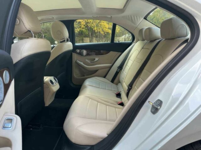 Білий Мерседес Ц-Клас, об'ємом двигуна 2 л та пробігом 44 тис. км за 14900 $, фото 11 на Automoto.ua