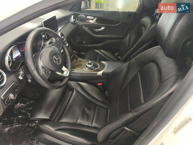 Білий Мерседес Ц-Клас, об'ємом двигуна 1.99 л та пробігом 34 тис. км за 21800 $, фото 24 на Automoto.ua