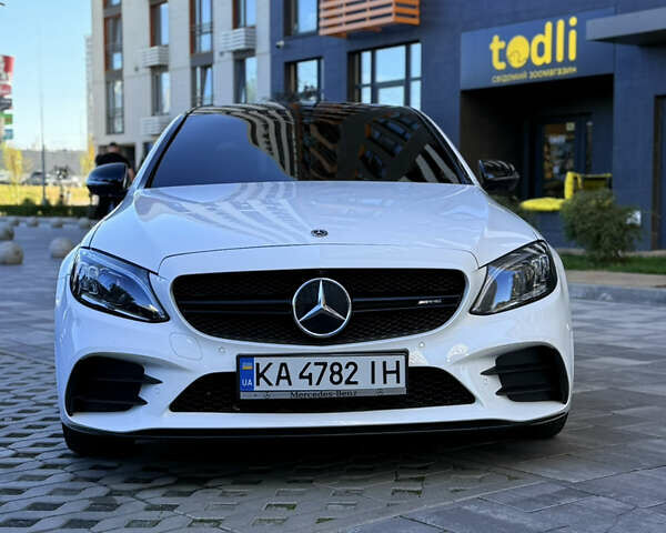 Білий Мерседес Ц-Клас, об'ємом двигуна 3 л та пробігом 99 тис. км за 45900 $, фото 1 на Automoto.ua