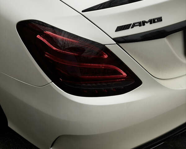 Білий Мерседес Ц-Клас, об'ємом двигуна 3 л та пробігом 71 тис. км за 37000 $, фото 5 на Automoto.ua