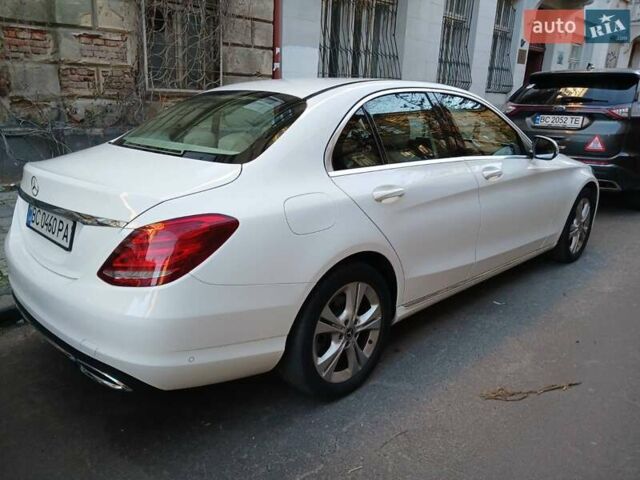 Білий Мерседес Ц-Клас, об'ємом двигуна 2.14 л та пробігом 146 тис. км за 28300 $, фото 2 на Automoto.ua