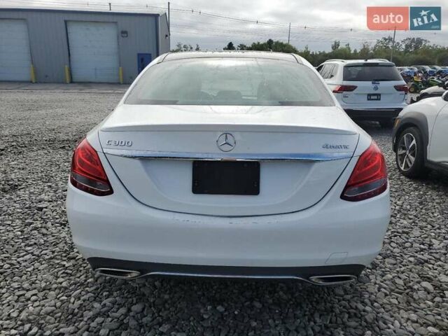 Белый Мерседес Ц-Класс, объемом двигателя 1.99 л и пробегом 69 тыс. км за 3600 $, фото 5 на Automoto.ua