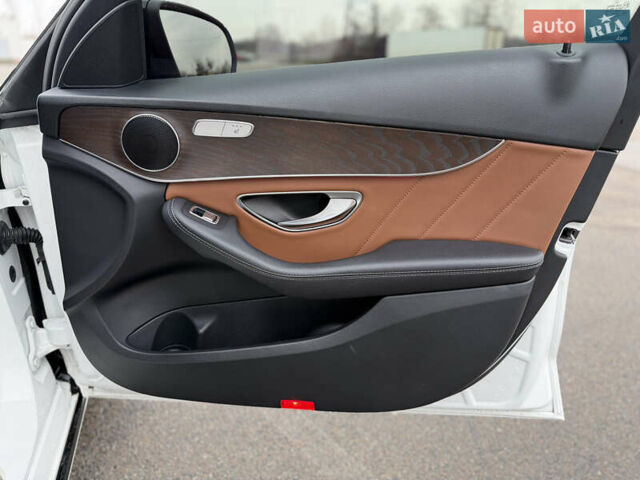 Белый Мерседес Ц-Класс, объемом двигателя 1.5 л и пробегом 112 тыс. км за 24999 $, фото 31 на Automoto.ua