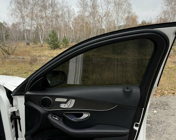 Белый Мерседес Ц-Класс, объемом двигателя 1.95 л и пробегом 63 тыс. км за 26500 $, фото 11 на Automoto.ua