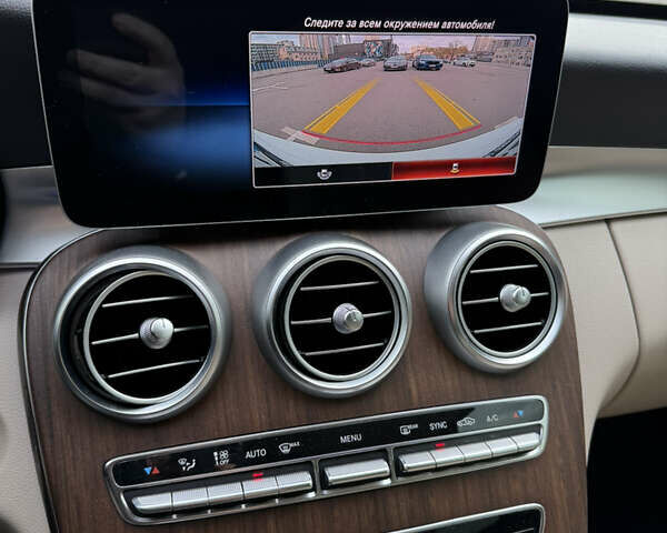Белый Мерседес Ц-Класс, объемом двигателя 1.99 л и пробегом 88 тыс. км за 28000 $, фото 29 на Automoto.ua