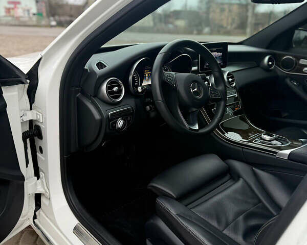 Білий Мерседес Ц-Клас, об'ємом двигуна 1.99 л та пробігом 34 тис. км за 21800 $, фото 45 на Automoto.ua