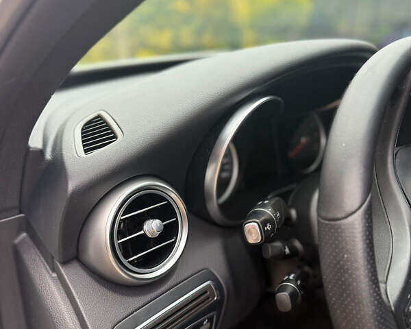 Білий Мерседес Ц-Клас, об'ємом двигуна 1.99 л та пробігом 34 тис. км за 21800 $, фото 51 на Automoto.ua