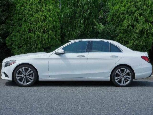 Белый Мерседес Ц-Класс, объемом двигателя 2 л и пробегом 87 тыс. км за 8000 $, фото 2 на Automoto.ua