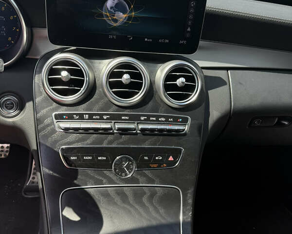 Білий Мерседес Ц-Клас, об'ємом двигуна 3 л та пробігом 95 тис. км за 34999 $, фото 11 на Automoto.ua