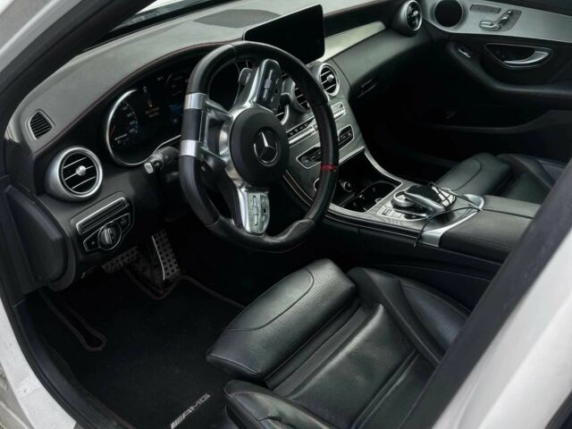 Білий Мерседес Ц-Клас, об'ємом двигуна 2 л та пробігом 33 тис. км за 12200 $, фото 6 на Automoto.ua