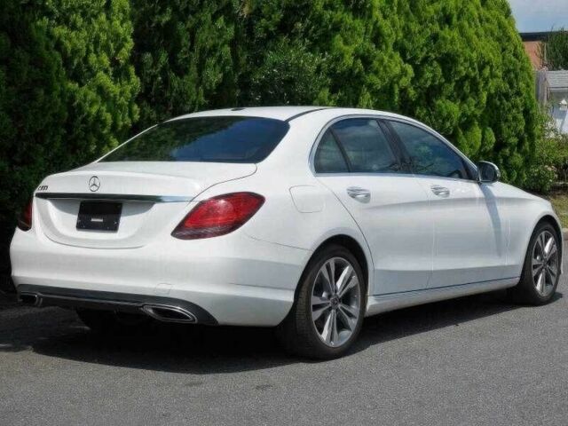 Белый Мерседес Ц-Класс, объемом двигателя 2 л и пробегом 87 тыс. км за 8000 $, фото 6 на Automoto.ua