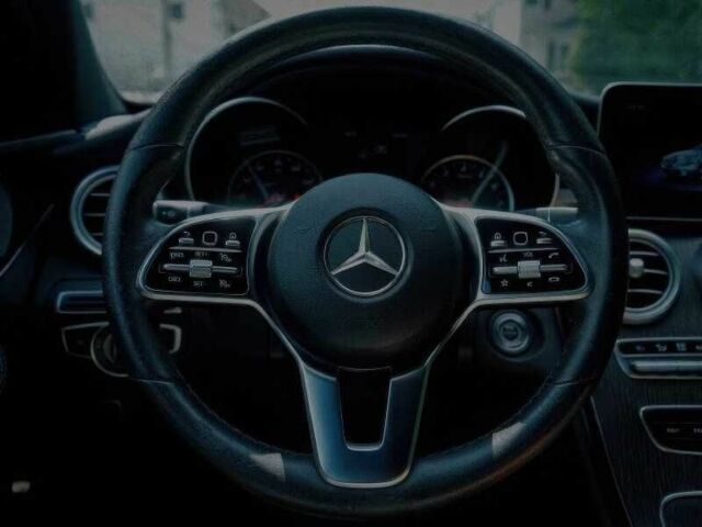 Белый Мерседес Ц-Класс, объемом двигателя 2 л и пробегом 87 тыс. км за 8000 $, фото 9 на Automoto.ua