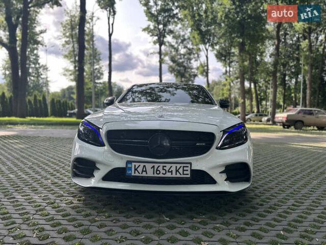 Белый Мерседес Ц-Класс, объемом двигателя 3 л и пробегом 88 тыс. км за 35900 $, фото 3 на Automoto.ua