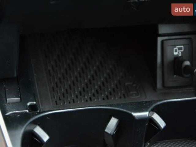 Білий Мерседес Ц-Клас, об'ємом двигуна 2 л та пробігом 97 тис. км за 27700 $, фото 40 на Automoto.ua