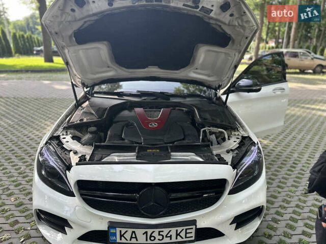 Белый Мерседес Ц-Класс, объемом двигателя 3 л и пробегом 88 тыс. км за 35900 $, фото 12 на Automoto.ua