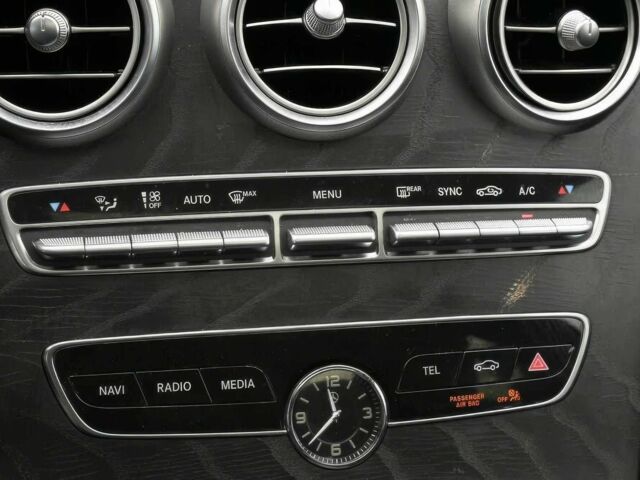 Білий Мерседес Ц-Клас, об'ємом двигуна 2 л та пробігом 45 тис. км за 14000 $, фото 13 на Automoto.ua