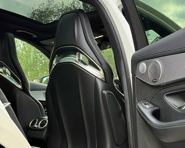 Білий Мерседес Ц-Клас, об'ємом двигуна 3.98 л та пробігом 91 тис. км за 51900 $, фото 22 на Automoto.ua