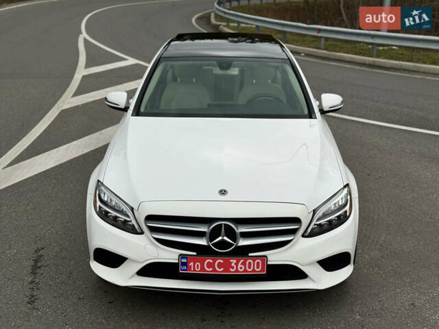 Белый Мерседес Ц-Класс, объемом двигателя 2 л и пробегом 97 тыс. км за 26999 $, фото 9 на Automoto.ua