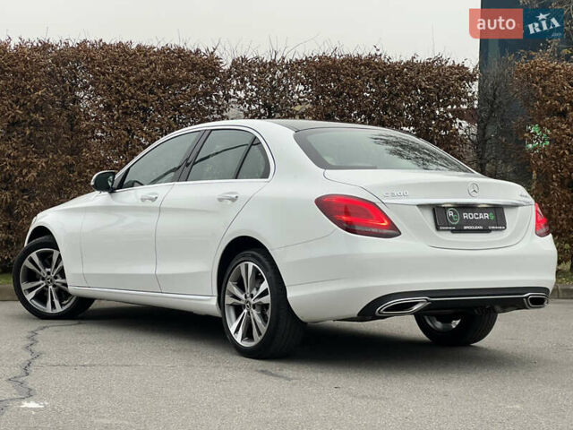 Белый Мерседес Ц-Класс, объемом двигателя 2 л и пробегом 97 тыс. км за 26999 $, фото 19 на Automoto.ua