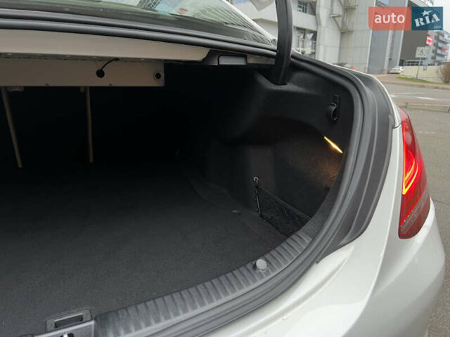 Белый Мерседес Ц-Класс, объемом двигателя 2 л и пробегом 97 тыс. км за 26999 $, фото 49 на Automoto.ua