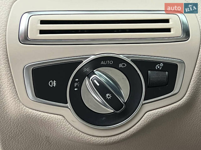 Белый Мерседес Ц-Класс, объемом двигателя 2 л и пробегом 97 тыс. км за 26999 $, фото 32 на Automoto.ua