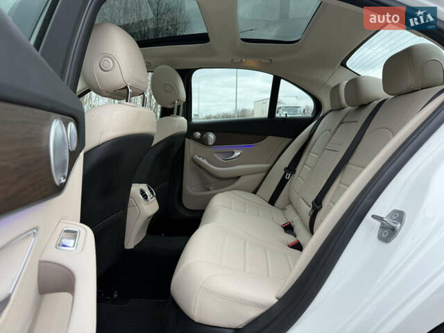 Белый Мерседес Ц-Класс, объемом двигателя 2 л и пробегом 97 тыс. км за 26999 $, фото 34 на Automoto.ua