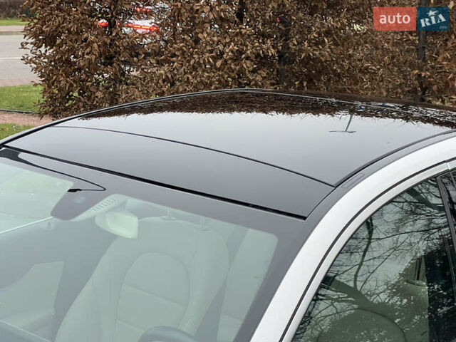 Белый Мерседес Ц-Класс, объемом двигателя 2 л и пробегом 97 тыс. км за 26999 $, фото 33 на Automoto.ua