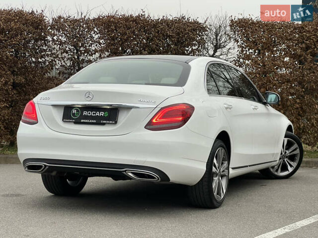 Белый Мерседес Ц-Класс, объемом двигателя 2 л и пробегом 97 тыс. км за 26999 $, фото 21 на Automoto.ua