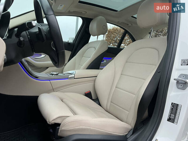 Белый Мерседес Ц-Класс, объемом двигателя 2 л и пробегом 97 тыс. км за 26999 $, фото 31 на Automoto.ua