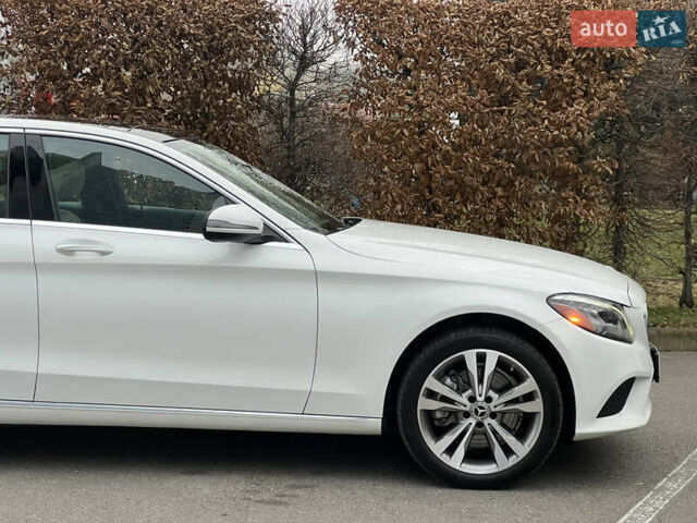 Белый Мерседес Ц-Класс, объемом двигателя 2 л и пробегом 97 тыс. км за 26999 $, фото 26 на Automoto.ua