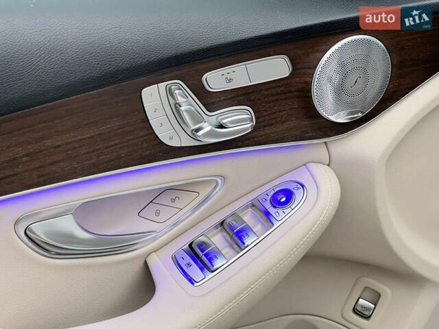 Белый Мерседес Ц-Класс, объемом двигателя 2 л и пробегом 97 тыс. км за 26999 $, фото 29 на Automoto.ua