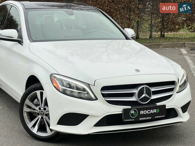 Белый Мерседес Ц-Класс, объемом двигателя 2 л и пробегом 97 тыс. км за 26999 $, фото 6 на Automoto.ua