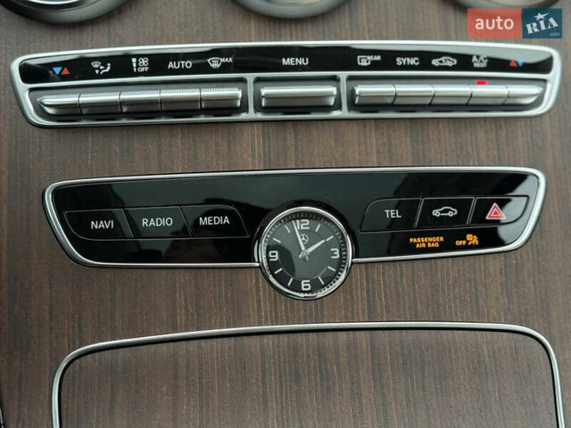 Белый Мерседес Ц-Класс, объемом двигателя 2 л и пробегом 97 тыс. км за 26999 $, фото 42 на Automoto.ua