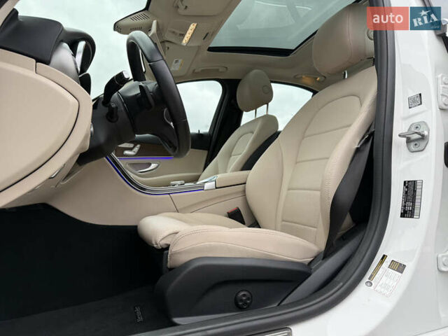 Белый Мерседес Ц-Класс, объемом двигателя 2 л и пробегом 97 тыс. км за 26999 $, фото 25 на Automoto.ua