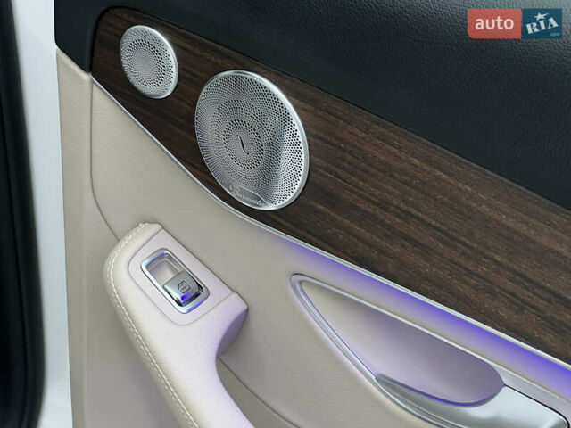 Белый Мерседес Ц-Класс, объемом двигателя 2 л и пробегом 97 тыс. км за 26999 $, фото 51 на Automoto.ua